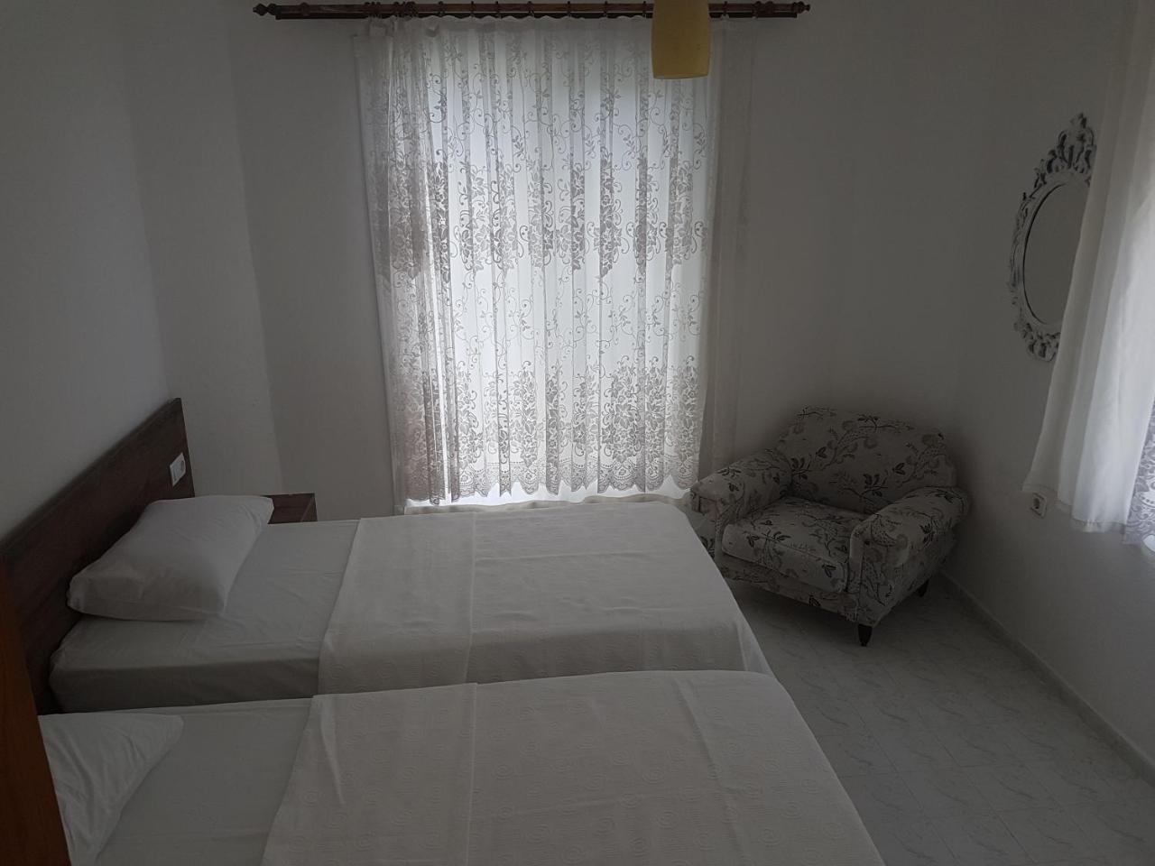 Akmonya Pansiyon Eriklice Buitenkant foto